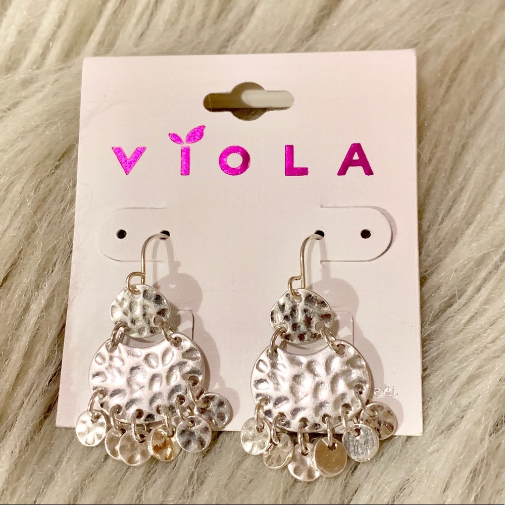 NWT • dainty dangle earrings